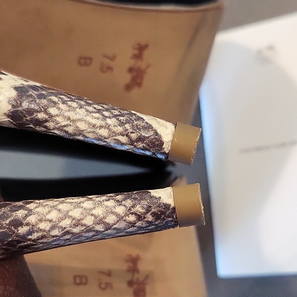 Vintage Black w/ snakeskin heel bootie! RARE CLASSY FIND! - Picture 10 of 15